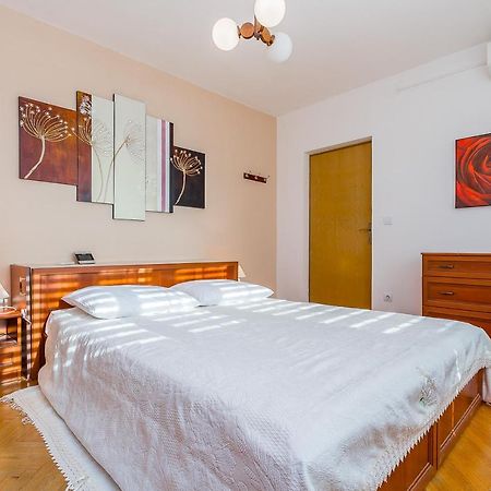 Holiday Home Villa Pula Habitación foto